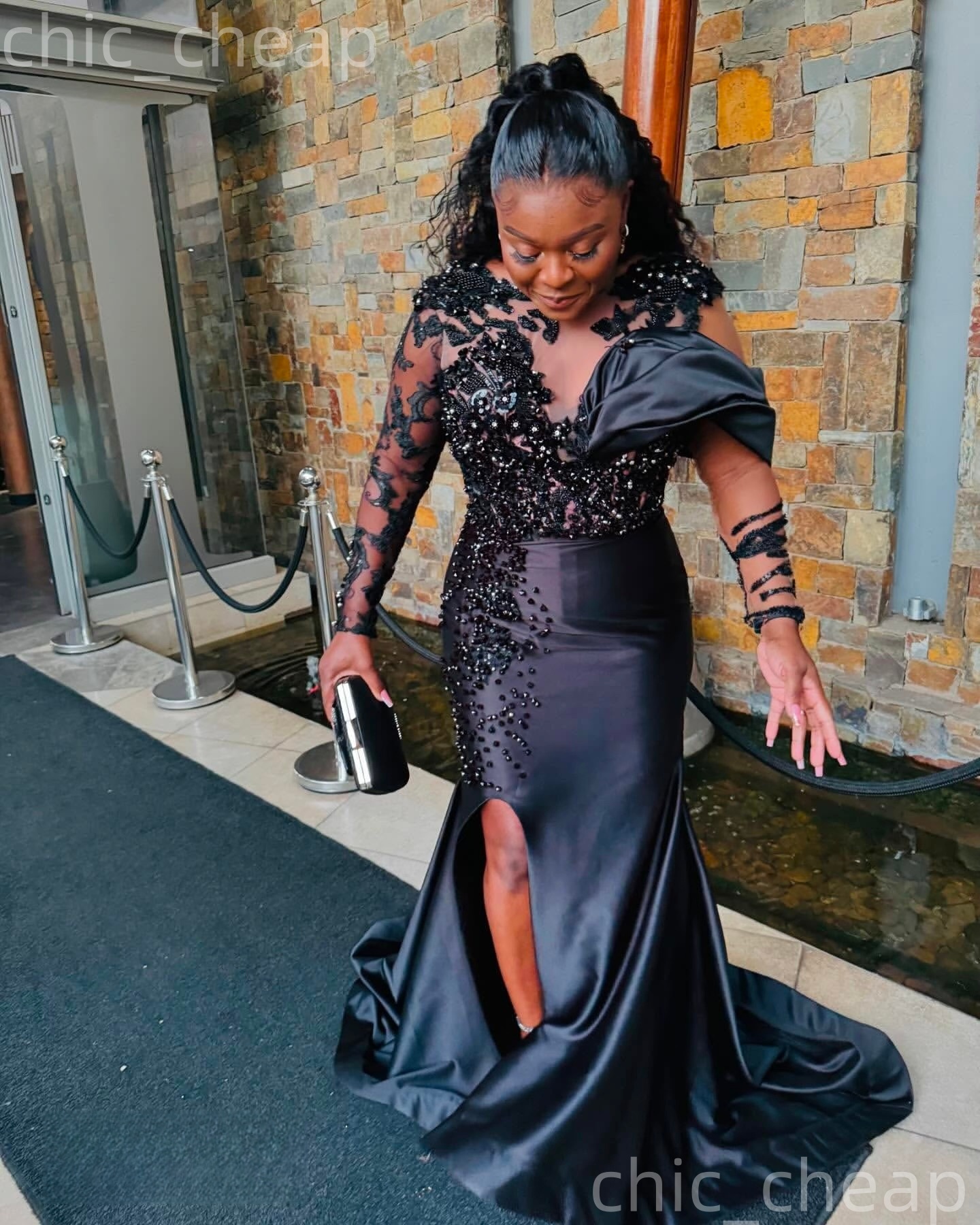 2026 Plus Size Black Mermaid Mother Of Bride Dresses Lace Crystals Beaded Satin Vintage Evening Party Mama's Dress 50's Birthday Wedding Gue