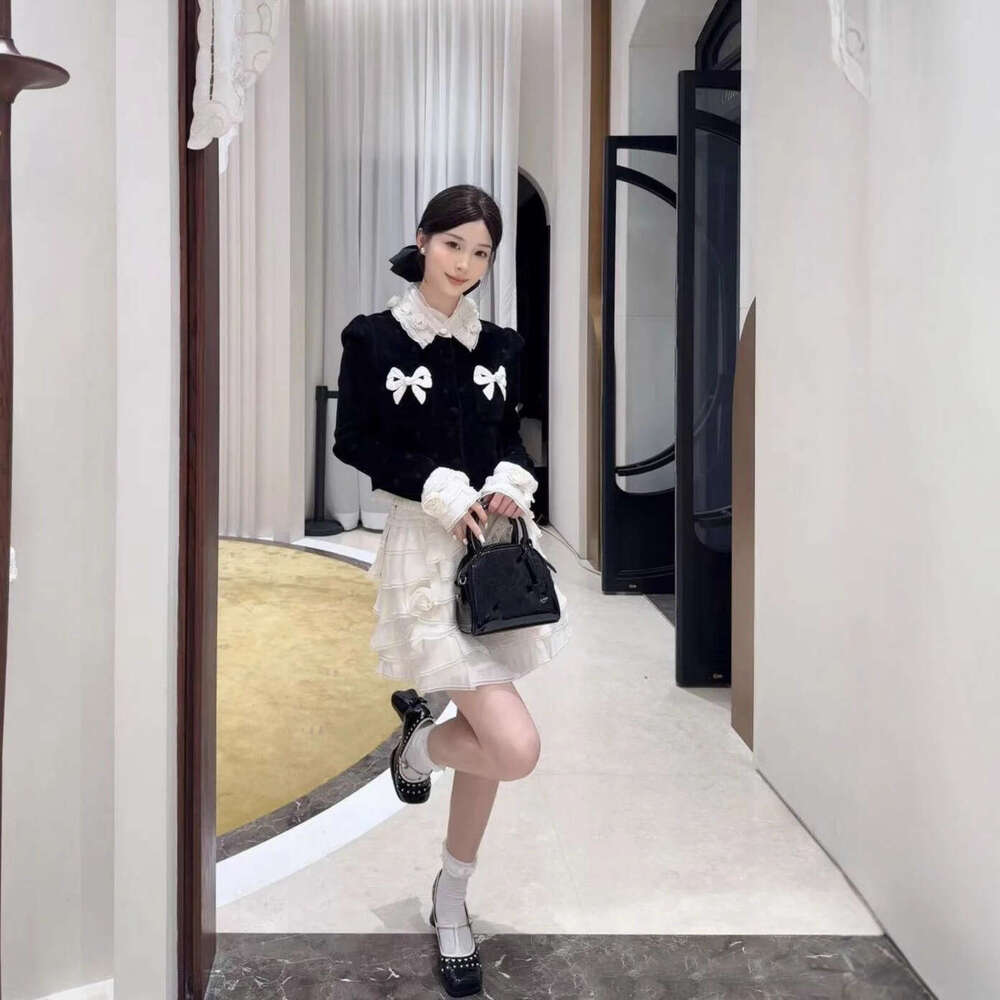 2026 Winter New Designer Elegant Fine Yarn Splicing Knitted Cardigan Top and Skirt Set