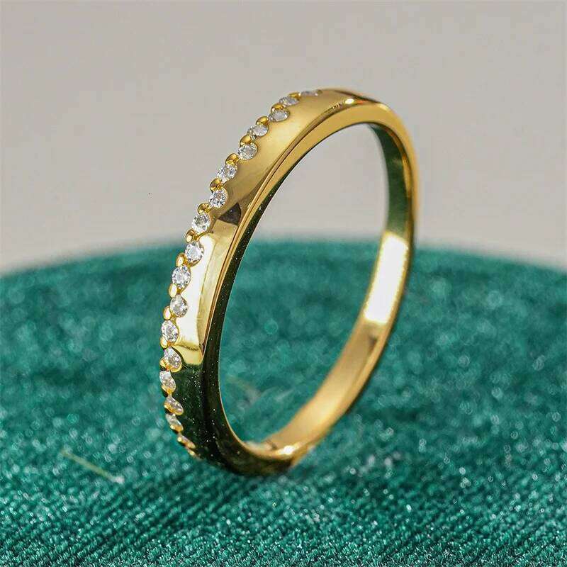 ZFSILVER Fashion Trendy s925 Silver Classic Color D Moissanite Design Circle Ring Women Charms Wedding Party Jewelry Gifts KM272 XJ260127