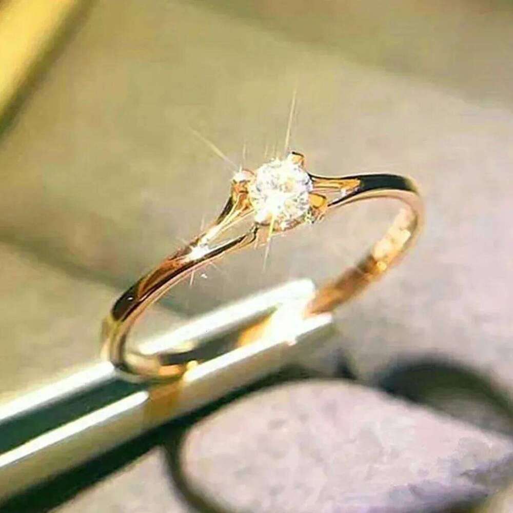 Minimalist Women's Wedding Rings with 4MM Cubic Zirconia Simple Elegant Female Finger Accessory Engagement Bands Jewelry XJ260127