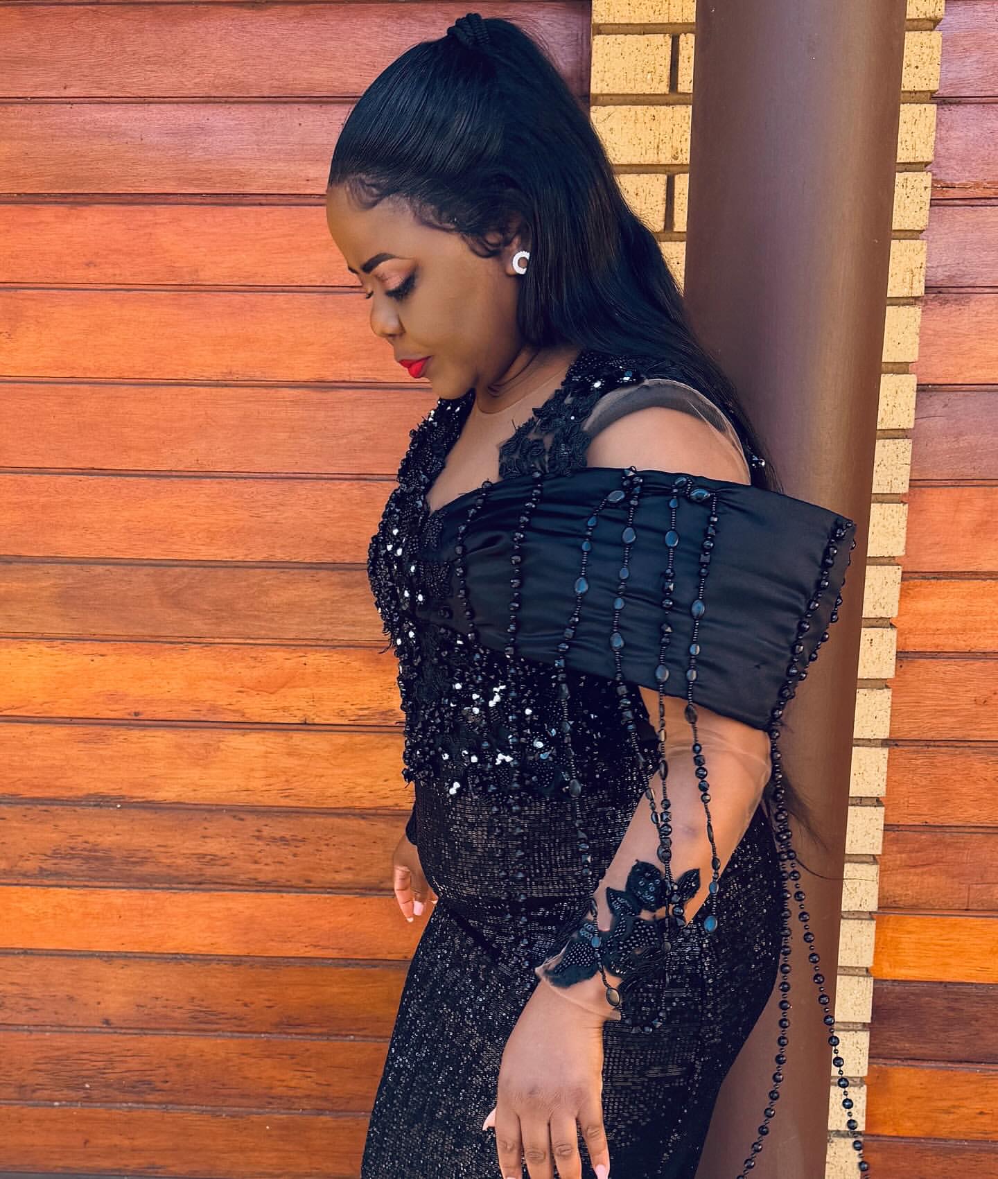 2026 Plus Size Black Mermaid Mother Of Bride Dresses Lace Crystals Beadings Evening Party Mama's Dress Vintage 50's Birthday Wedding Guest G