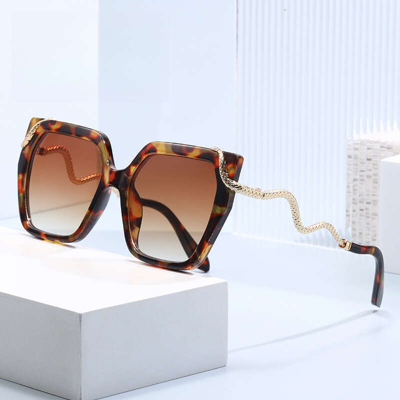 Metal Sunglasses Snake Pattern Mirror Leg 1 Large Frame Retro Square Unisex for Driving and Outdoor Activities Gift High Quality Texture