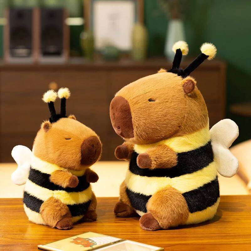 Kawaii Simulation Bee Plush Doll Soft Stuffed Animal Toy for Kids Capybara Lovers Room Decor Y260128
