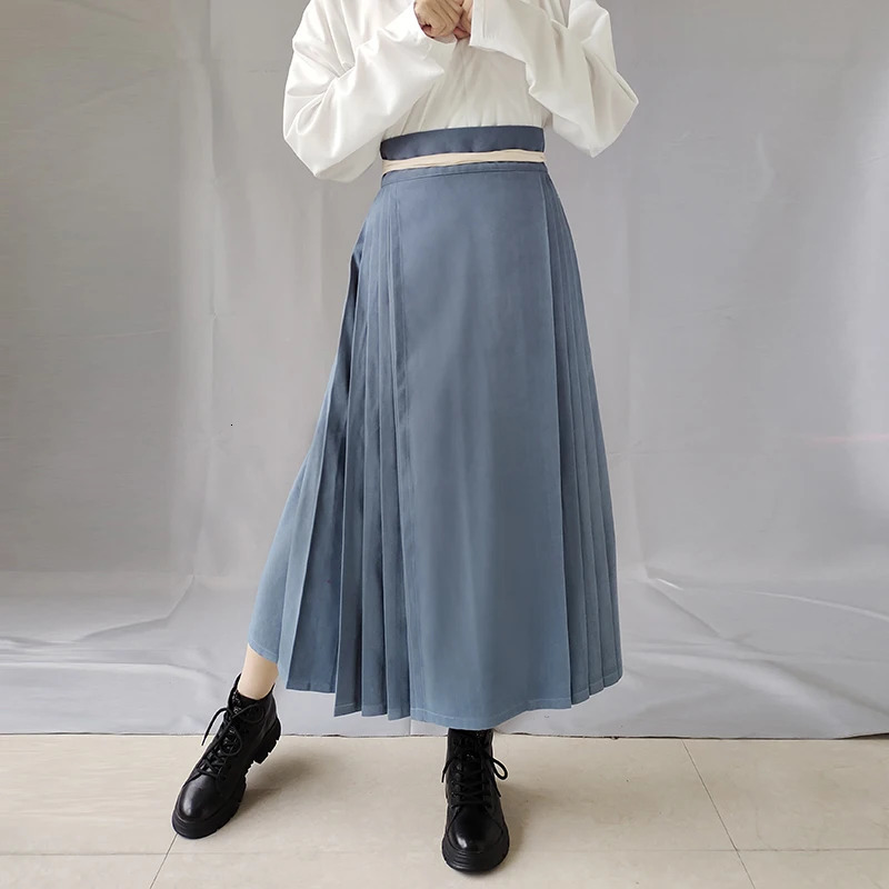 Solid Horse Face Skirt Mid length Ming Dynasty Autumn and Winter Daily Womens Chinese Style Traditional Vintage Hanfu Pleat 260128 - view 6