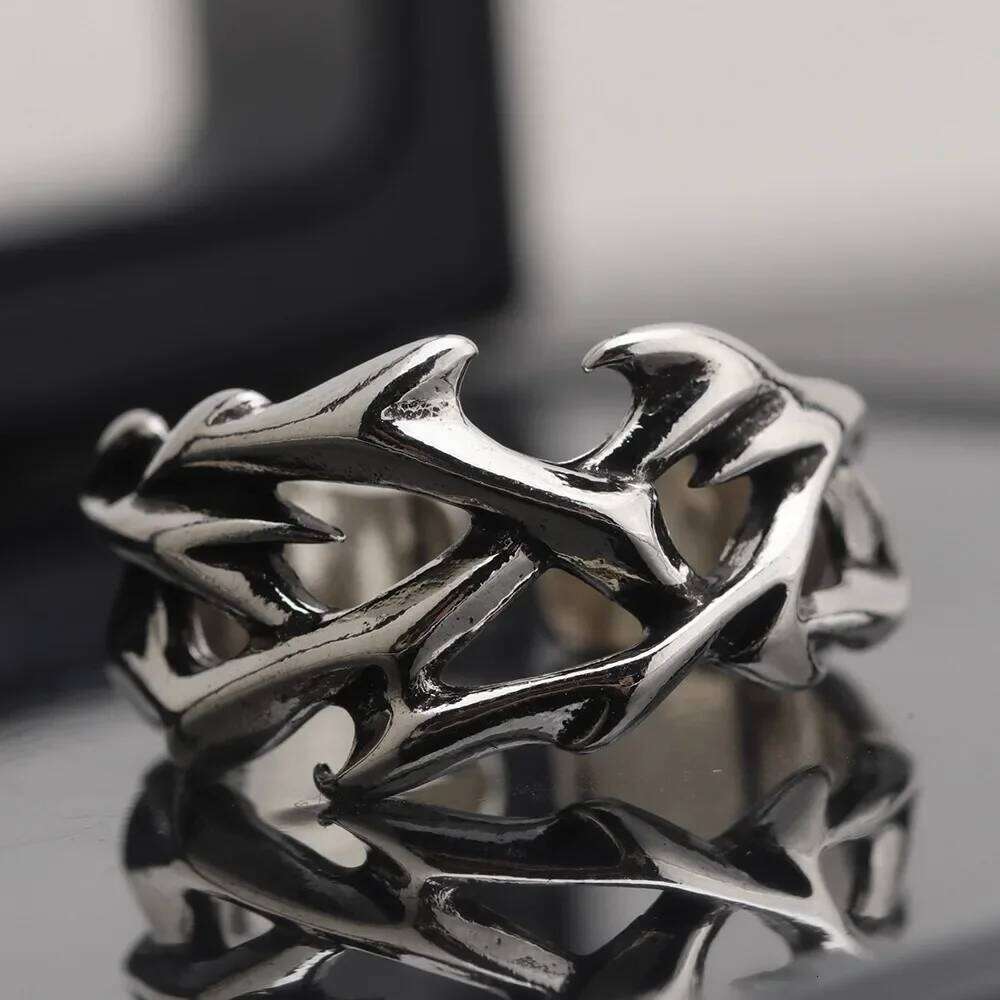 Creative Retro Irregularity Thorns Stainless Steel Opening Rings Gothic Punk Finger Ring for Men Women Personality Jewelry Gifts XJ260127