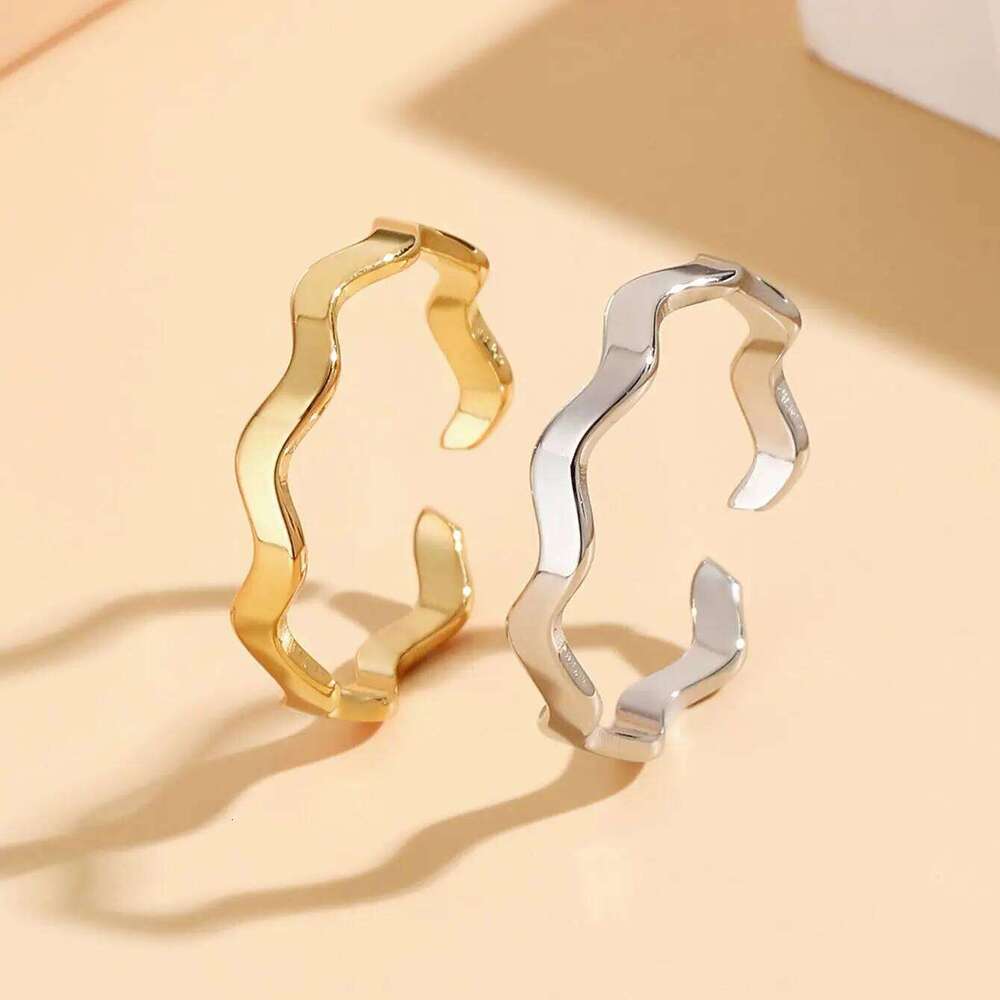 New Fashion Stainless Steel Wave Open for Women Female Adjustable Geometric Mbius Rings Non-fading Jewelry Gift Wholesale XJ260127