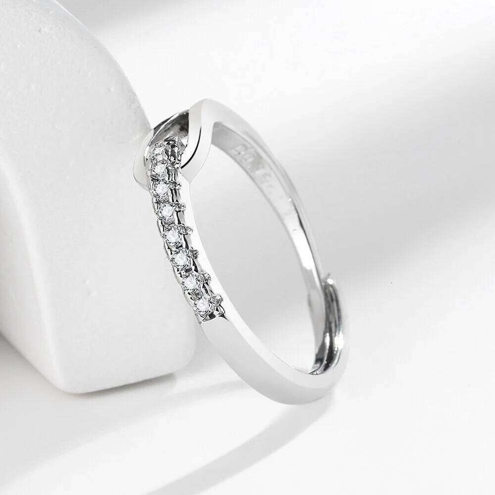 925 Sterling Silver High-End Full Diamond Hollow Design Shaped Zircon Personalized High-Quality Women's Ring XJ260127