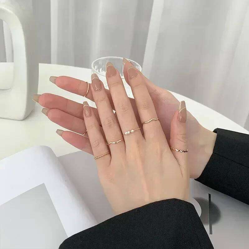 5Pcs/set Fashion Rings Women Metal Hollow Round Opening Finger Ring for Girl Lady Party Jewelry Wedding Gifts XJ260127