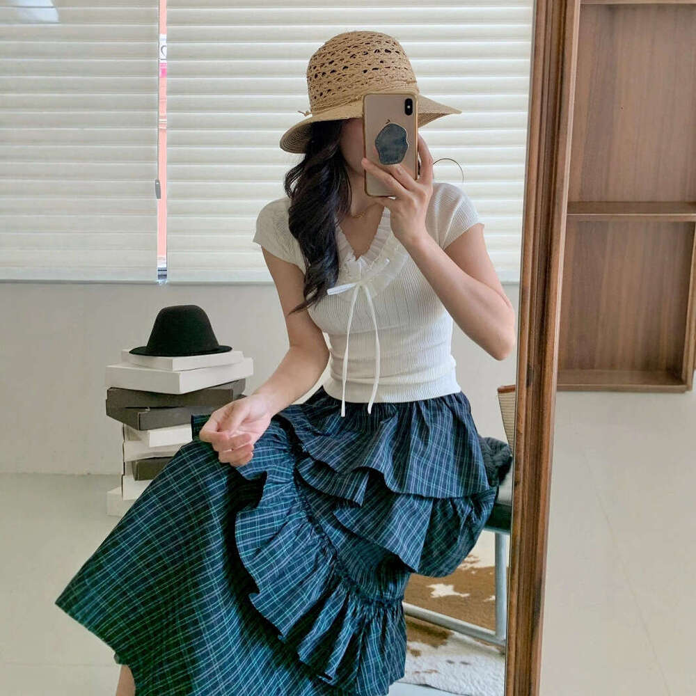 2026 Spring New White Patched Lace Collar Bow Hollow Slim Knitted Women's Short Sleeve Top