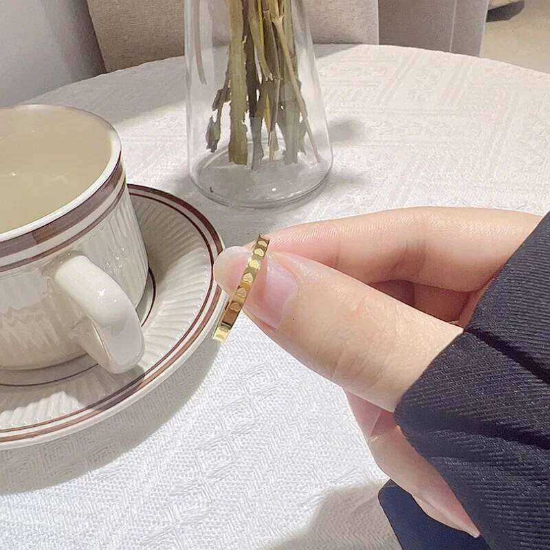 Meetvii Simple Love K-gold Color Titanium Steel for Women Men Thin 2.2mm Width Couple Rings Unique Jewelry XJ260127