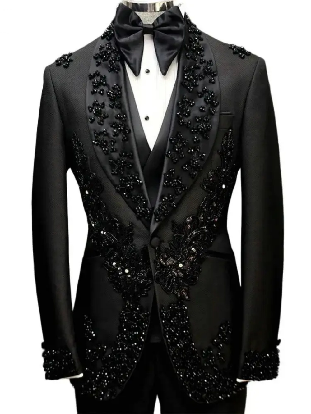 Luxury Wedding Tuxedos Appliques Beaded 2 Pcs Jacket Pants Men Suits Fashion Shawl Lapel Evening Groom Party Blazer Customized