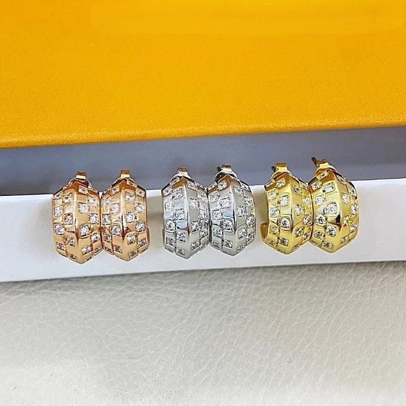 Earrings Designer for Women New Luxury Diamond Stud Earrings 18K Gold 925 Silver Plated Earrings High Quality Classic Plaid Earrings Wedding Jewelry