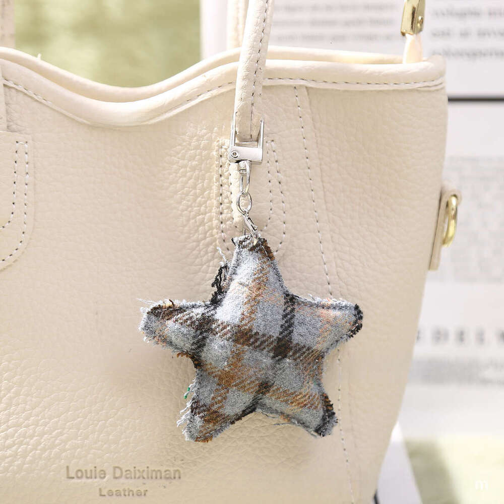 Bag Charm Keychain Plaid Fabric Star Pendant Silver Hanger Keychain Accessory for Daily Use