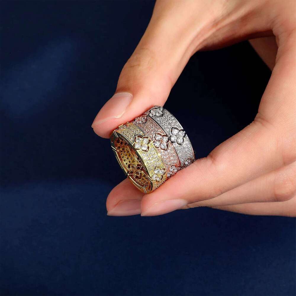 TOPGRILLZ 6MM Iced Out Flower Ring Full Micro Pave Bling Cubic Zirconia Round Engagement Wedding Rings for Women Men XJ260127