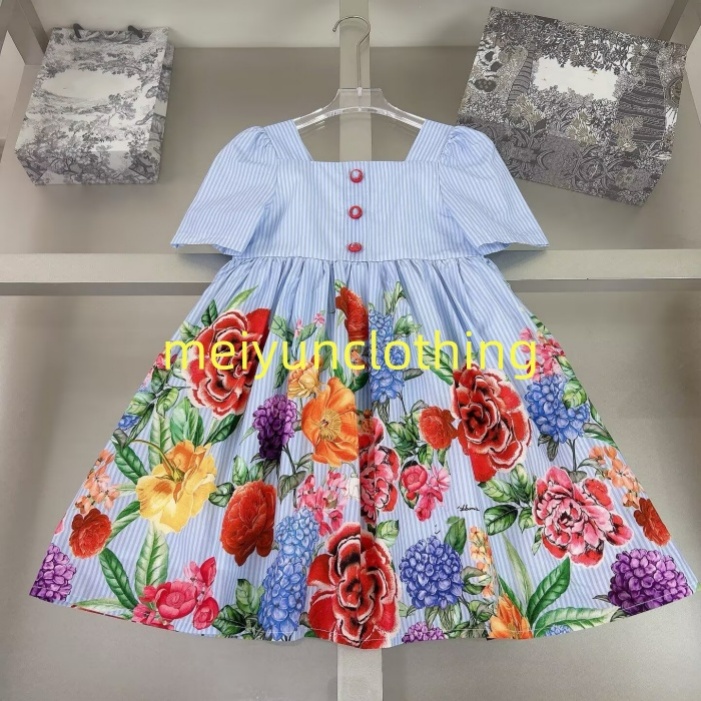 Designer girls' dresses, girls' luxurious clothing, formal dresses for children, children's fashionable clothing, short-style children's clothing, high quality a22