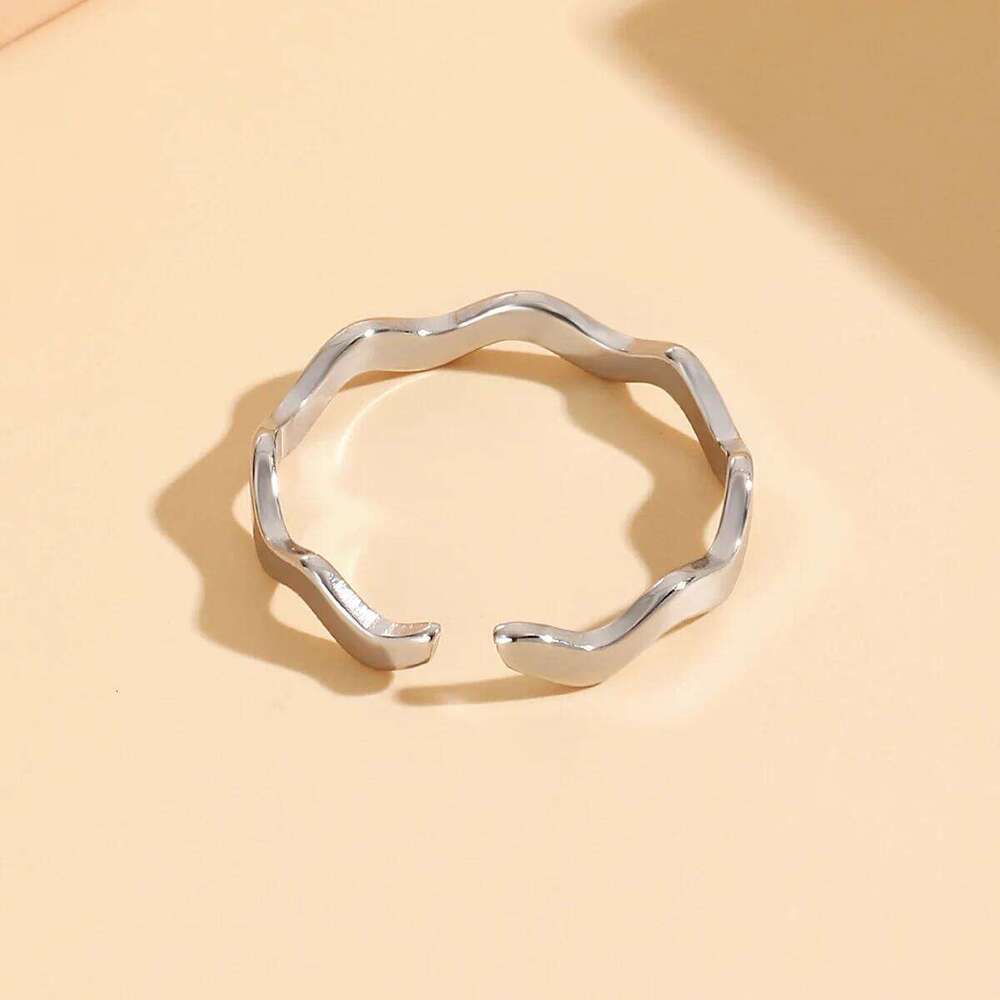 New Fashion Stainless Steel Wave Open for Women Female Adjustable Geometric Mbius Rings Non-fading Jewelry Gift Wholesale XJ260127