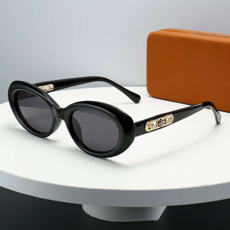 Sunglasses Oval Frame Camellia Pearl Accents Light Luxury Design for Social Media Style Daily Wear Gift High Quality Texture