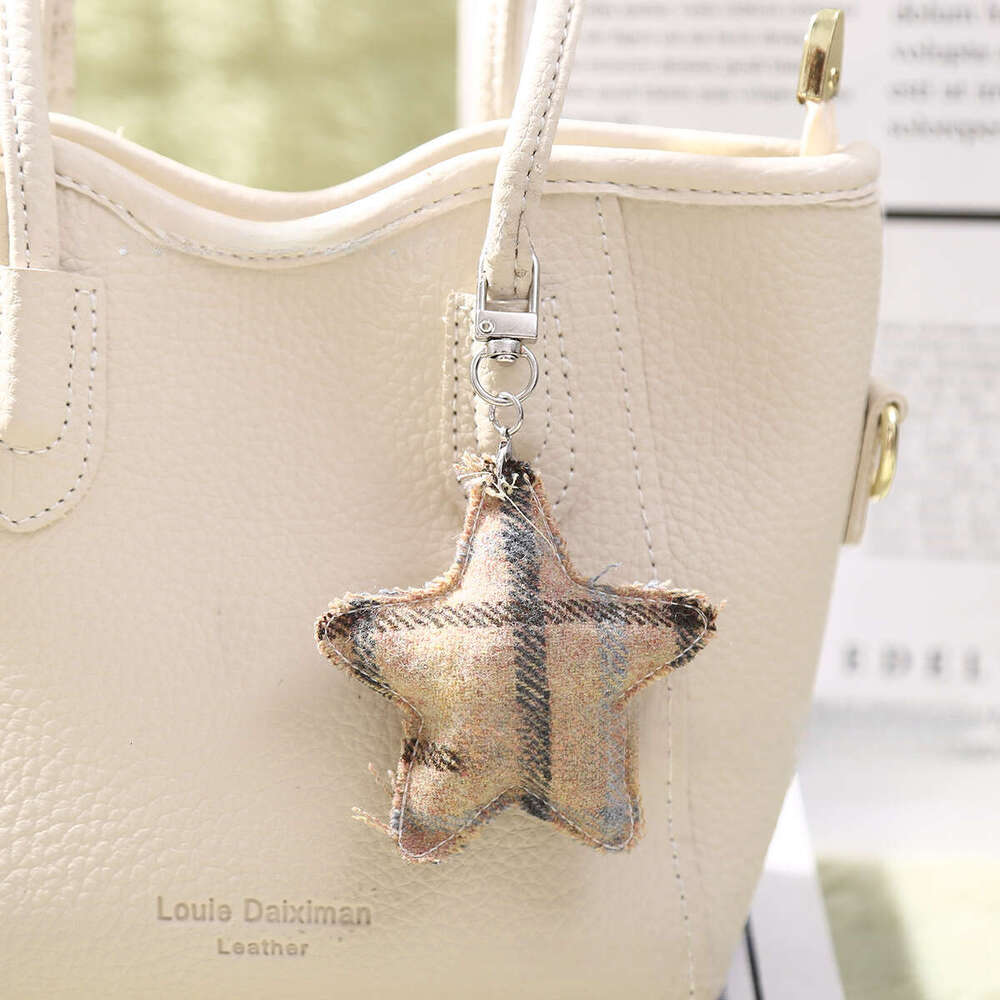 Bag Charm Keychain Plaid Fabric Star Pendant Silver Hanger Keychain Accessory for Daily Use