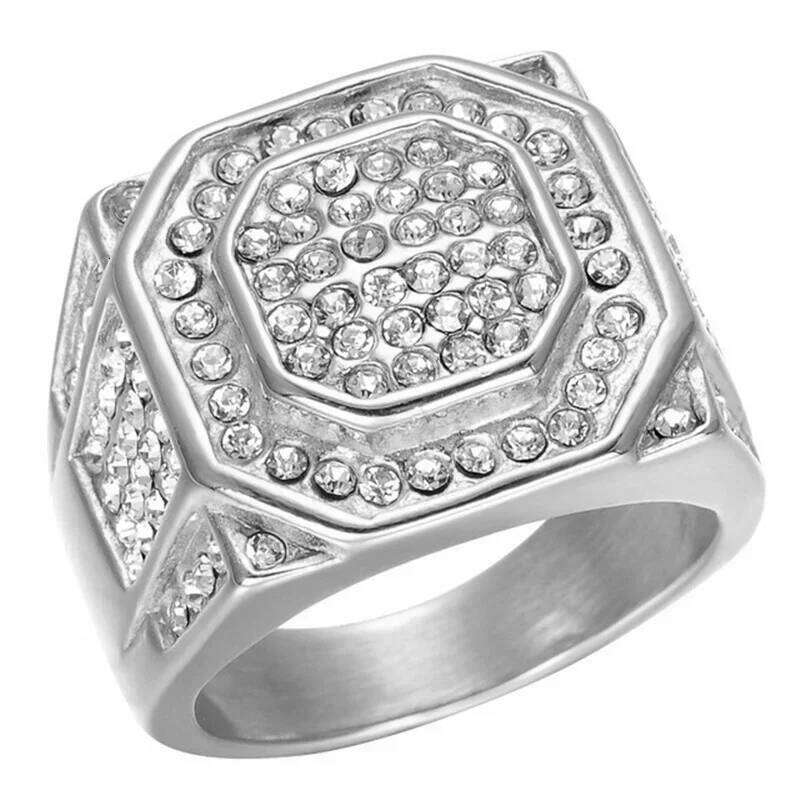 Ofertas Hip Hop Style Trendy Men Rings Copper Iced Out Bling Pave Cubic Zirconia Geometry Ring Charms XJ260127
