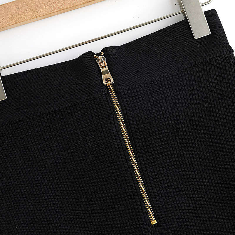 2026 autumn and winter new high-end small fragrance gold buckle knitted bottom mid waist high waist slim fit skirt