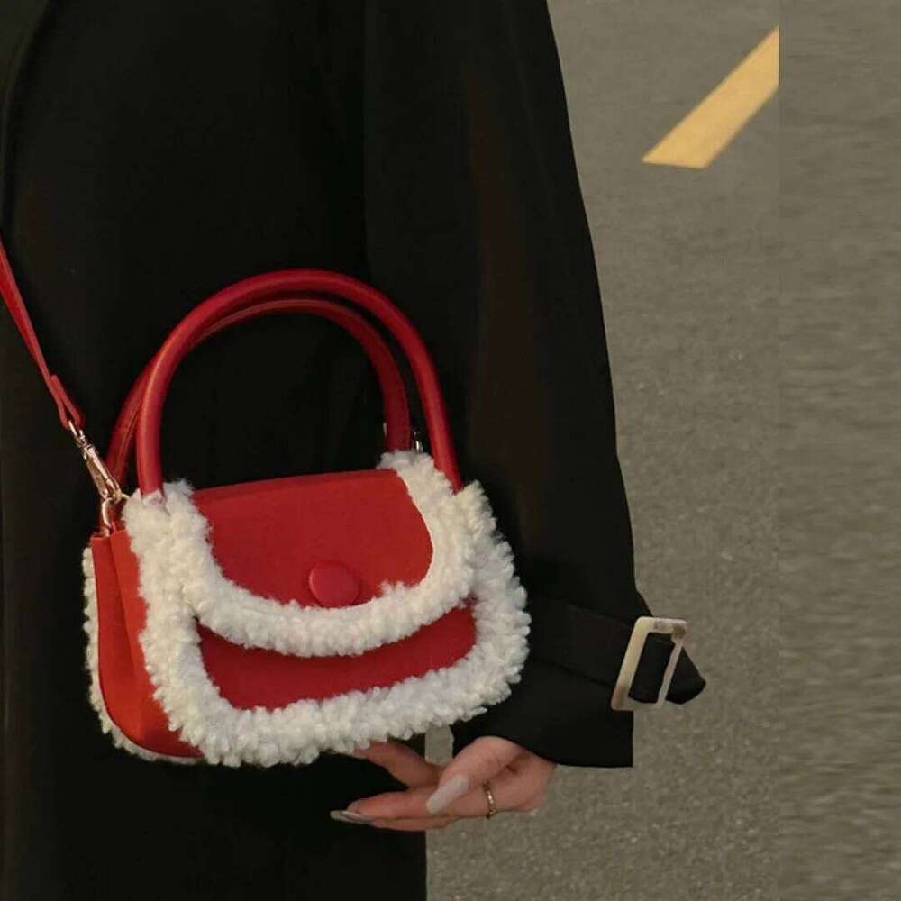 Square Women's 2025 New Autumn and Winter Faux Fur Plaid Furry Korean Style Retro Shoulder Cross-Body Small Bag XJ260129