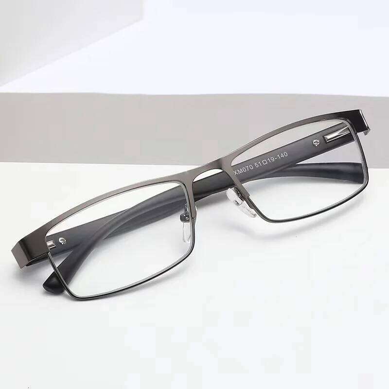 May Reading Glasses Titanium Alloy Coated Lenses Presbyopic Eyewear Square Anti-Blue Spectacles Eyeglasses For Men+3.5+4 26Y0128