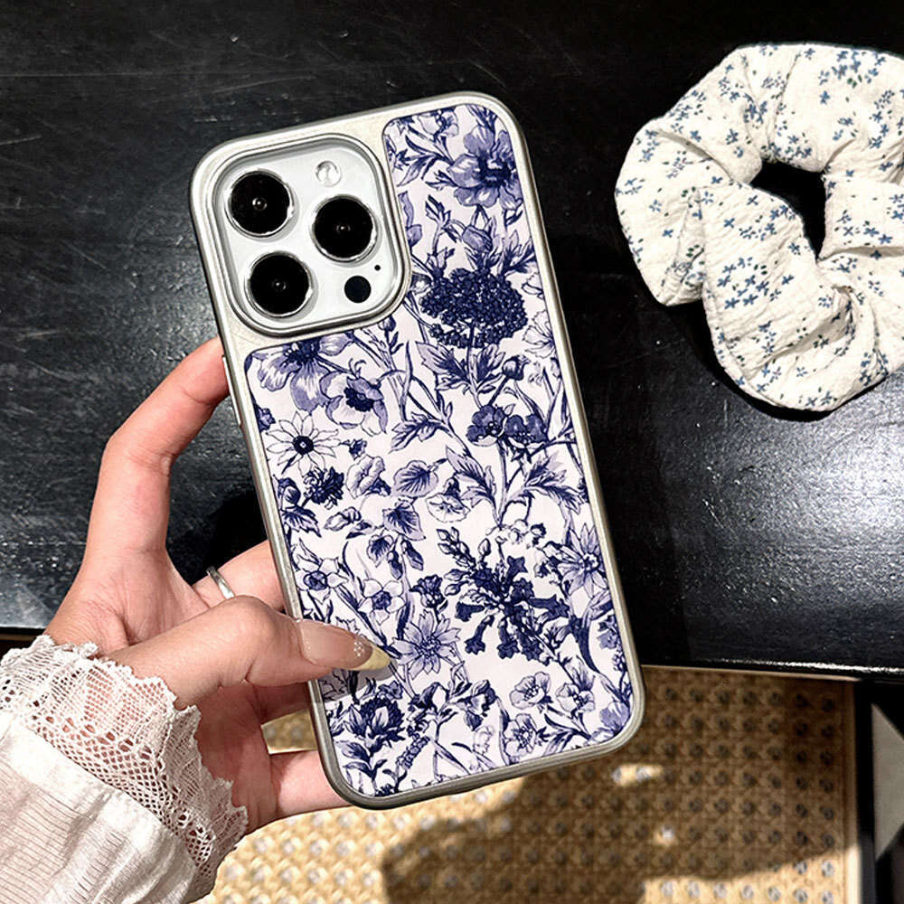 Suitable for Apple 16PM Chinese Style and White Porcelain Blue Flower Phone iPhone 17 Pro Silver Edge Epoxy Protective Case S260128