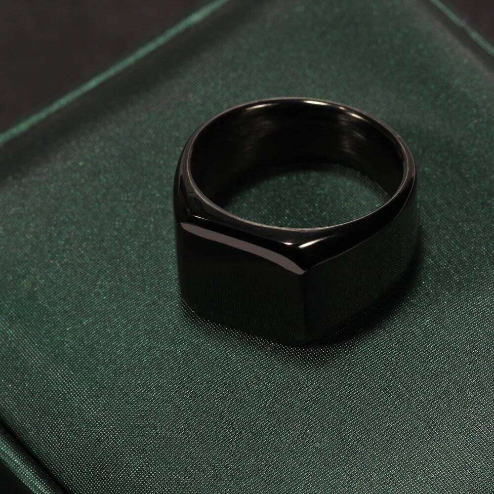 Fashion Men Stainless Steel Simple Style Black Golden Silver Color Square Ring Charm Hiphop Male Jewelry Party Gift XJ260127
