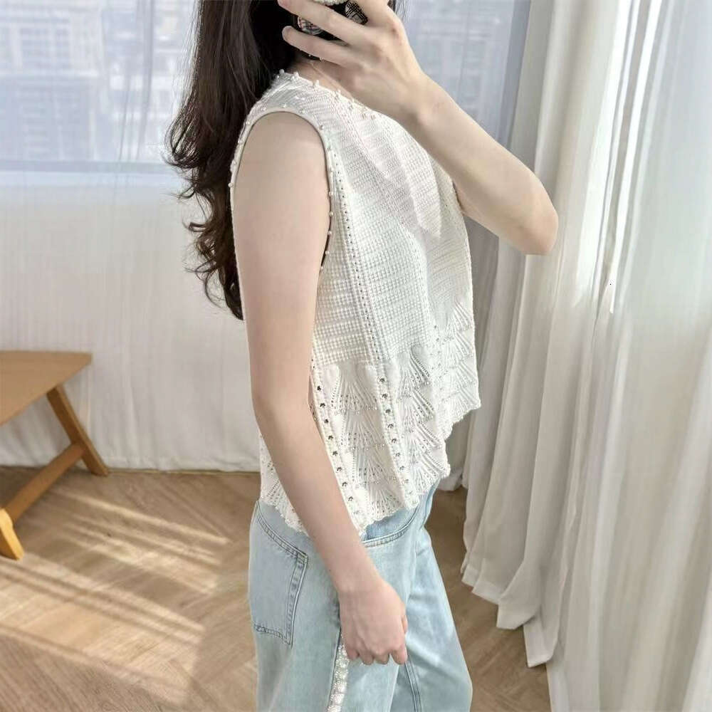 2026 Summer New French Vacation Style Round Neck Pearl Decoration White Knitted Loose Sleeveless Women's Top