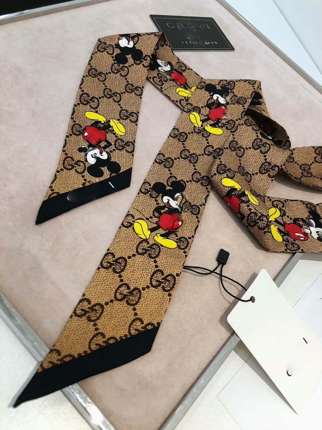 2026 Designer Silk Scarf, Luxurious Letter Print Scarf, High-Quality Classic Letter Pattern Small Silk Scarf, Factory Cleanliness, 120/8cmA