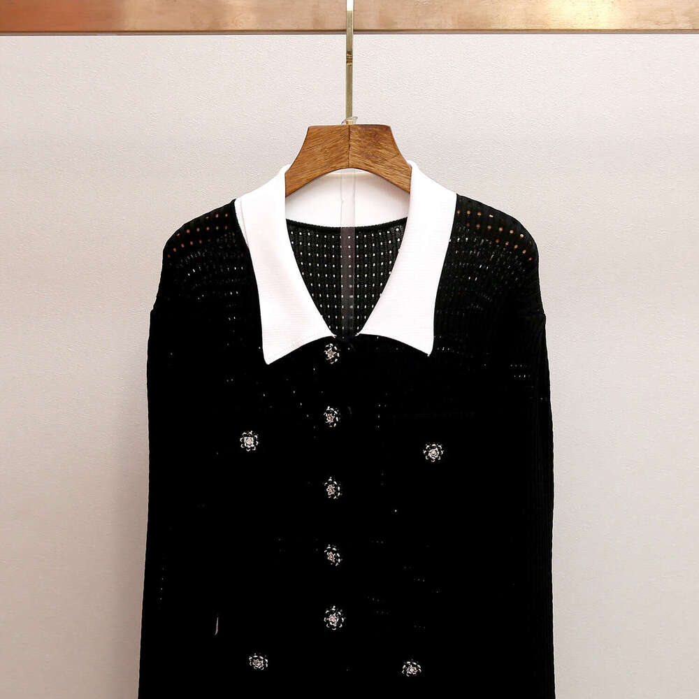 2026 autumn and winter new French style small fragrance color blocked lapel fake two-piece waistline patch long sleeved knitted women's dress