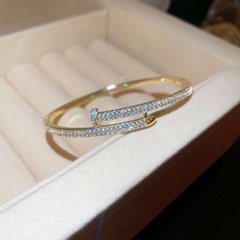 H-shaped open bracelet Solid gold-plated diamond-studded jewelry Small, versatile bracelets Luxury-inspired women's jewelry