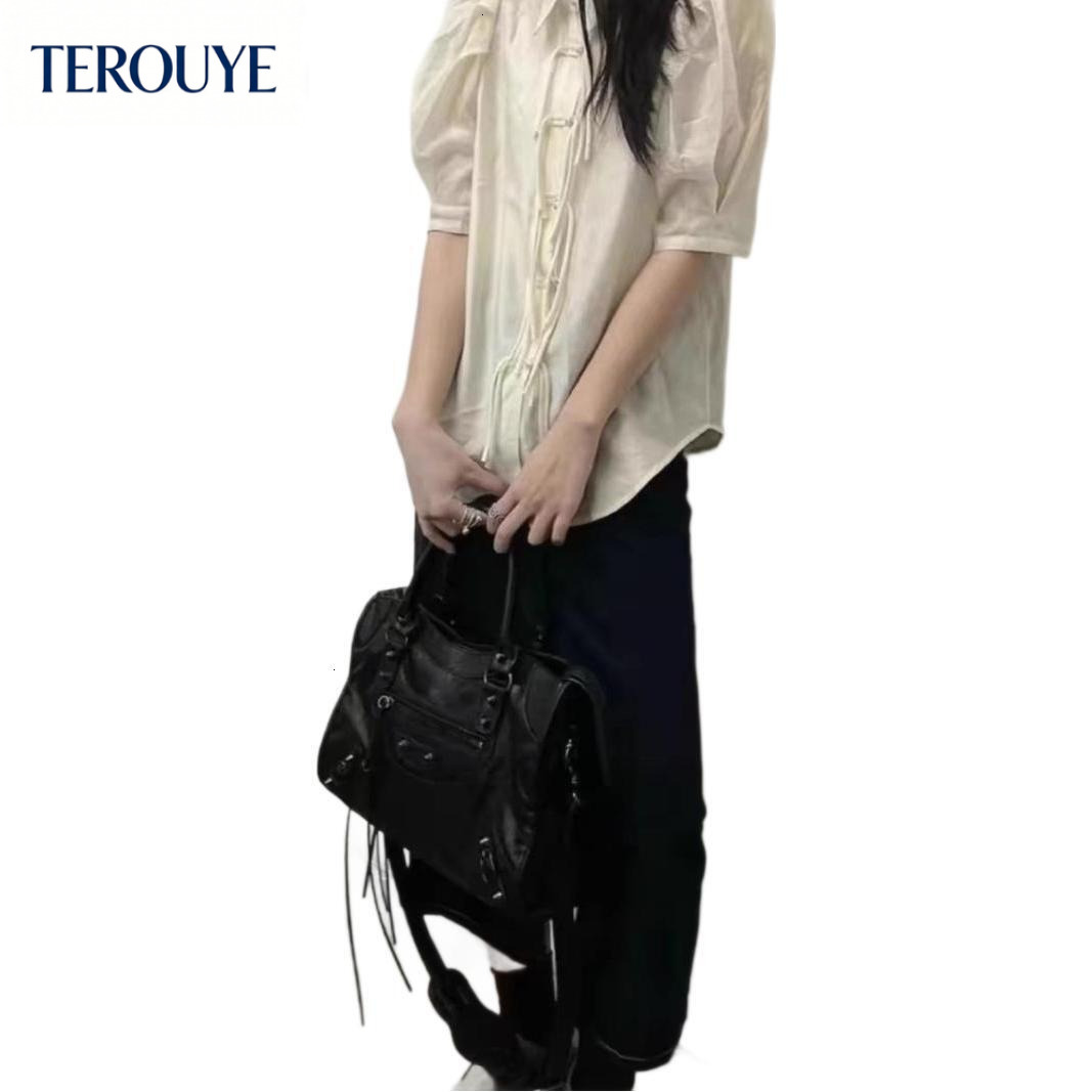 TEROUYE Autumn/Winter New French bag Style Fashion Trend Motorcycle Bag Spicy Girl Light Luxury Retro Design Large Capacity Single Shoulder