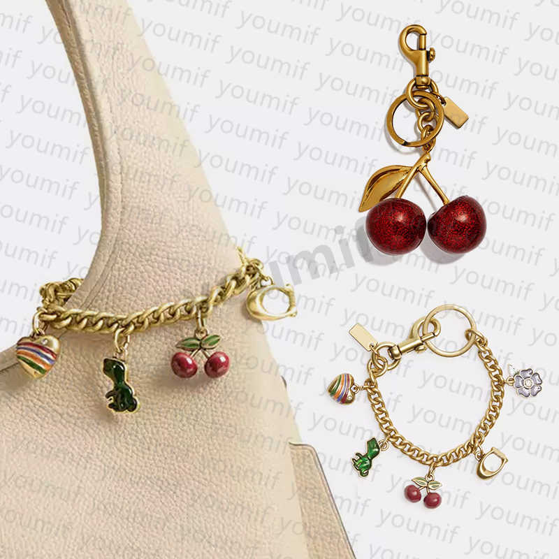 Designer Bag Charm Keychain Womens Keychain Dinosaur Cherry Alphabet Vintage Cool Pattern Refreshing Style Keyring Hangings key chain women Lanyards youmif
