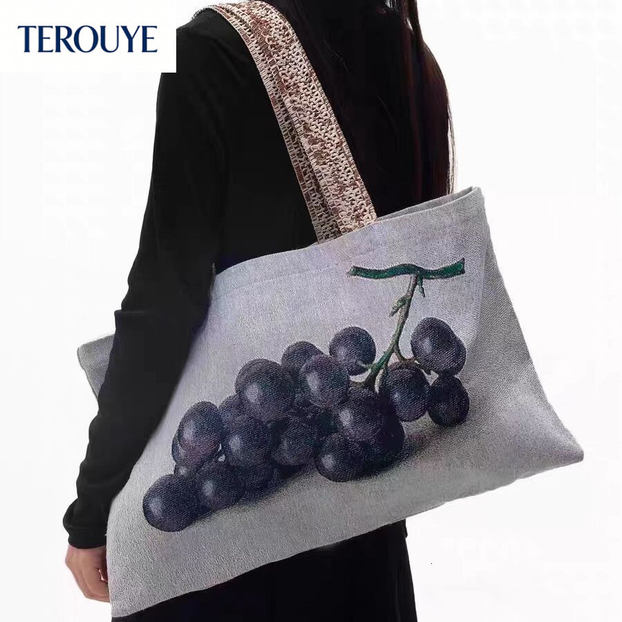 TEROUYE autumn and winter new French style grape oil bag painting hand-painted bag trend retro large capacity light luxury women's armpit bag
