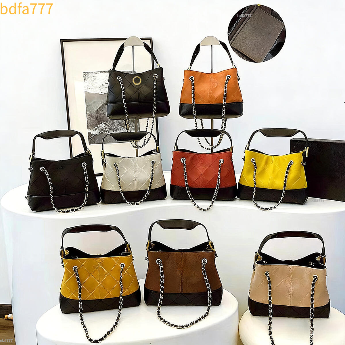 CC designer bag large tote bag designer crossbody bag retro shoulder bag diamond grid hourglass bag European and American crossbody light luxury style chain bag 00