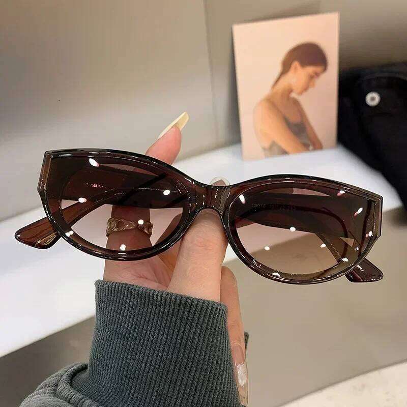 Cat Eye New Oval Sunglasses Personalized Vintage Fashion Trendy Female Shades Popular Brand Designer Eyewear for Ladies H260129