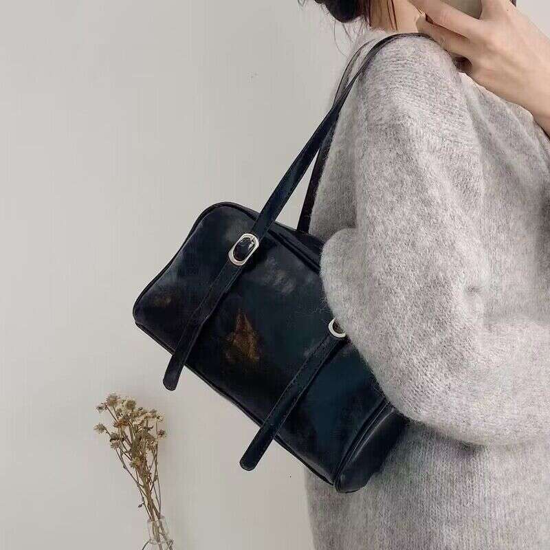 Single shoulder bag, a niche casual bag for the underarm area, Korean Instagram bag, 2025 new model, versatile for daily wear, women's bag S26012