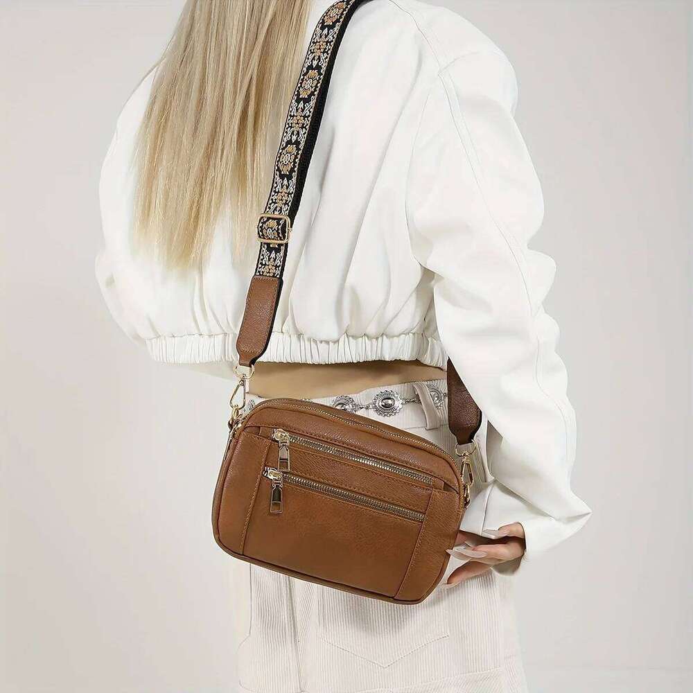 Stylish Wide Strap Leather Crossbody States Color Matching Zipper Small Square Shoulder Bag Suitable for Daily Use XJ260129