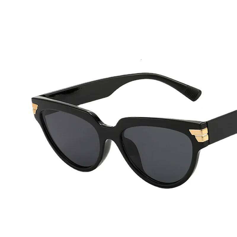 New Small Rectangle Sunglasses Luxury Brand Classic Cat Eye Lady Sexy Fashion Sun Glasses Shades For Women UV400 Eyewear H260129