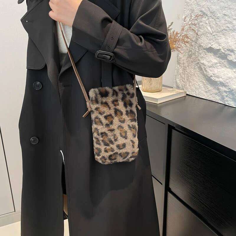 Fashion Women Cow Print Mini Shoulder Female Winter Plush Underarm Leopard Zebra Pattern Fluffy Tote Bags Small Purses