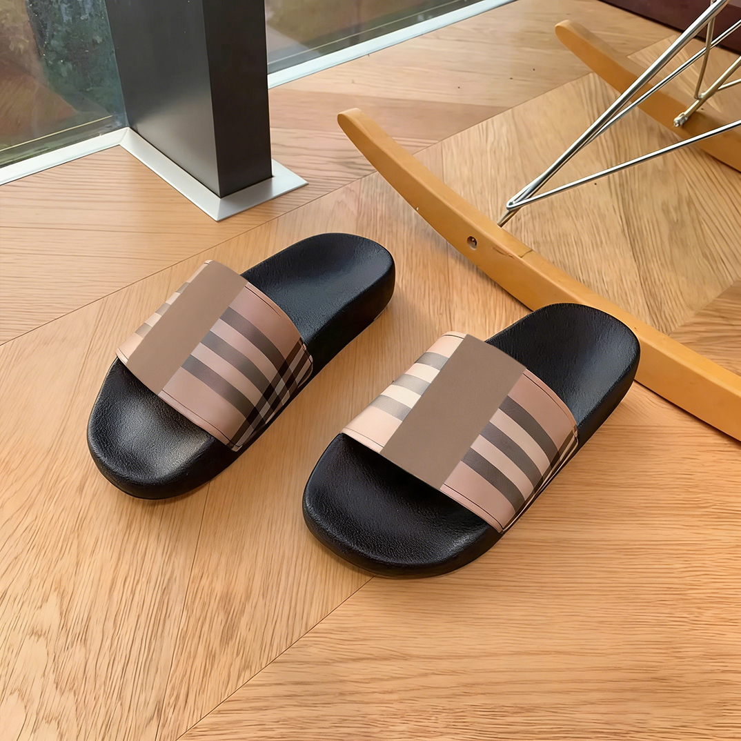Designer Slippers Printed Checkered Sandals Casual Shoes Rubber Slippers Luxurious Summer Outdoor Women'S Men'S Beach Flat Slippers Checkered Sandals