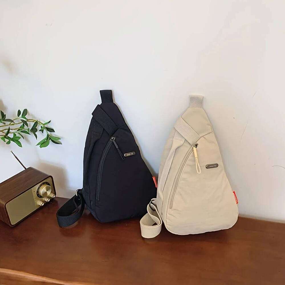 Single-shoulder for women, fashionable large-capacity crossbody bag, casual versatile, lightweight and sporty bag XJ260129