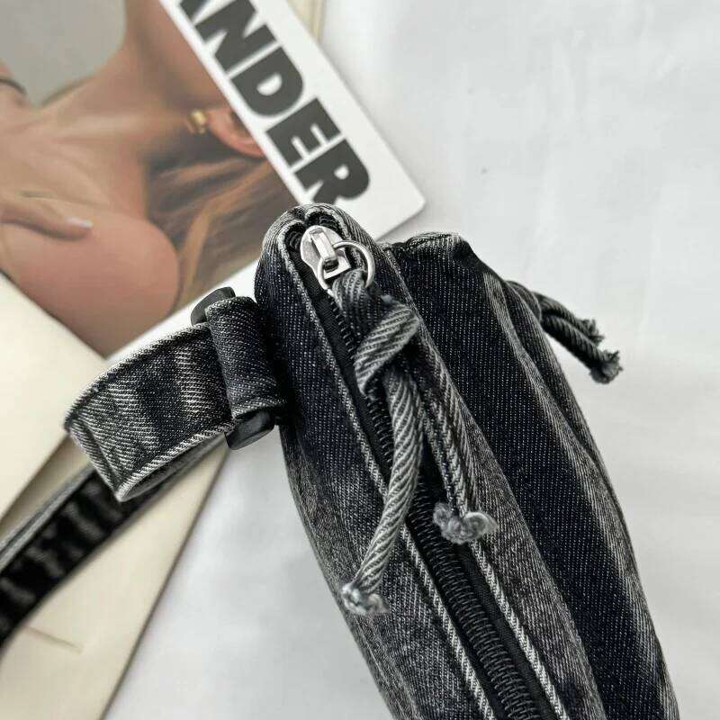 Stylish Denim Shoulder Bag for Women - 2025 New Design, Lightweight & Spacious, Crossbody Purse, Best Gift Idea XJ260129