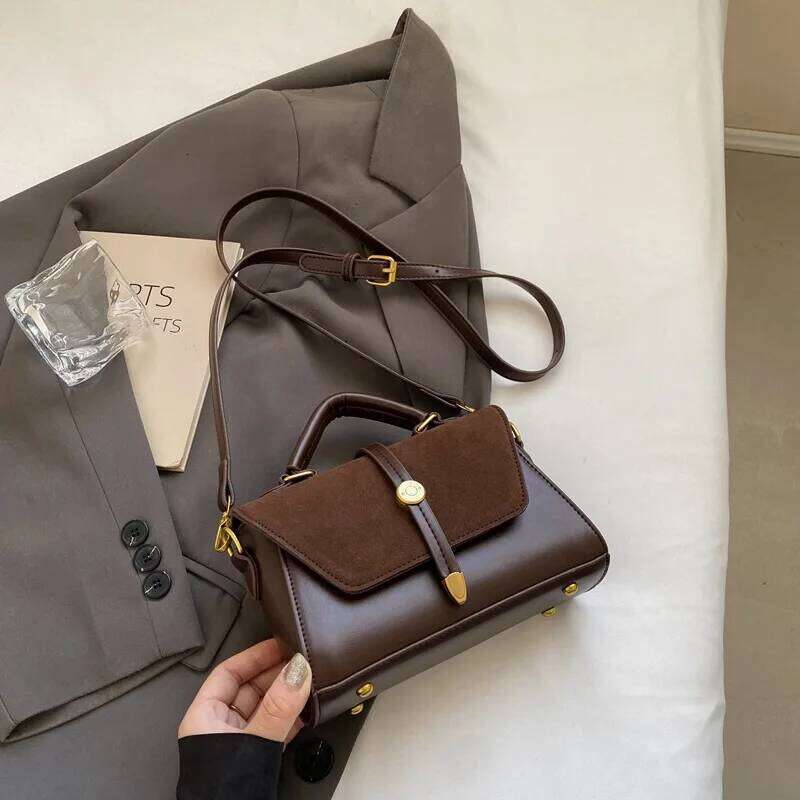 Bags Elegant Handbag with Adjustable Strap Golden-Tone Hardware and Flap Closure Trendy Crossbody Bag for Women XJ260129