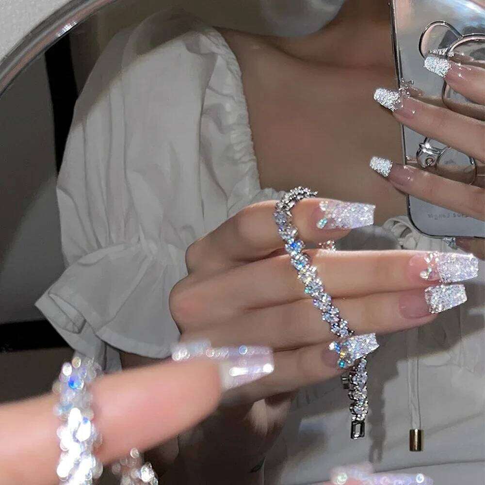 Charm Delicated Crystal Heart Tennis for Women Rhinestone Paved Handmade Bracelet Wedding Anniversary Gift Jewelry H260129