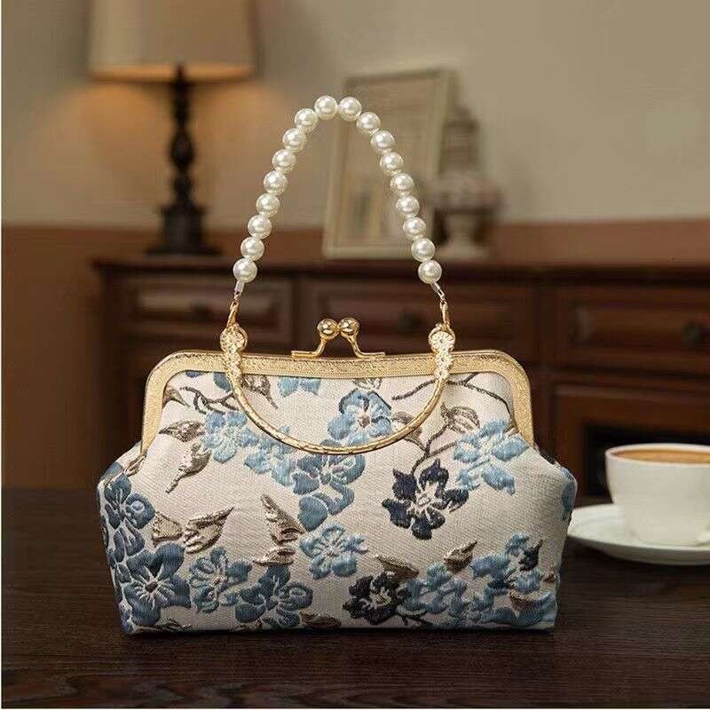Luxury Shoulder Bag Hobo New Product Vintage Chinese Cheongsam with Hanfu Ma Mian Skirt Single Horizontal Bag Handheld Buckle Bag SENYY