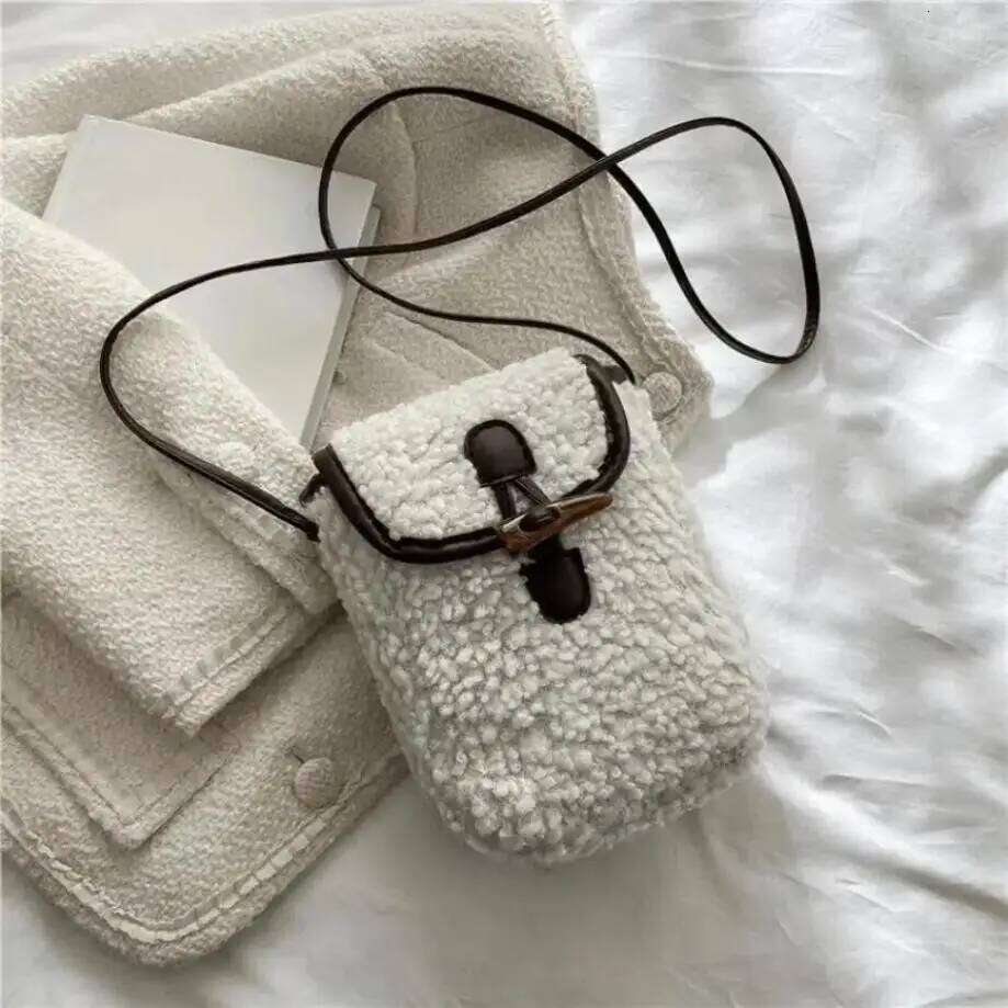 1 Pcs Plush Bag, Women's New Fashionable Winter Shoulder Crossbody Lock Buckle Mobile Phone Small Square Bag