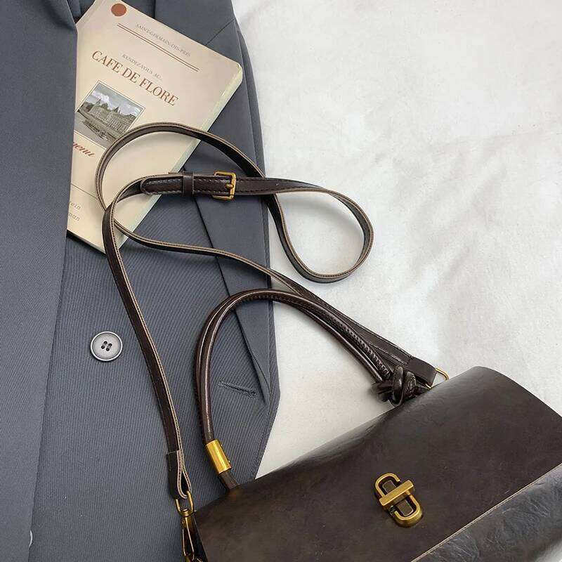 2025 New Retro Small Square for Women Korean Style Crossbody Messenger Fashion Casual Shoulder Bag Niche Texture Gift XJ260129