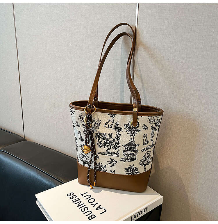 New Trendy Chinese Style Printed Women's Spring Fashionable Large Capacity Commuter Bucket Underarm Shoulder Bag Evergwish